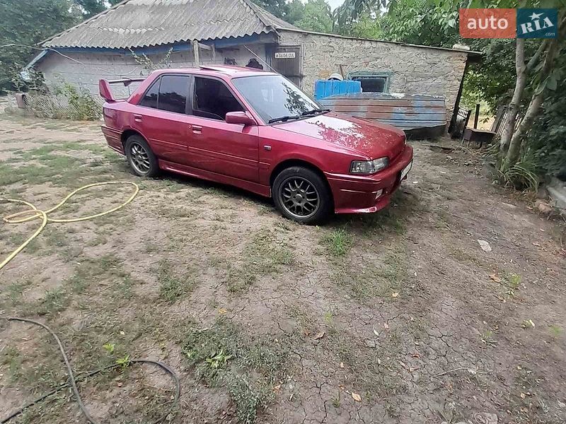 Mazda 323 1992 Mazda 323 1992