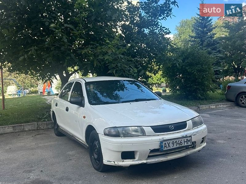 Mazda 323 1999