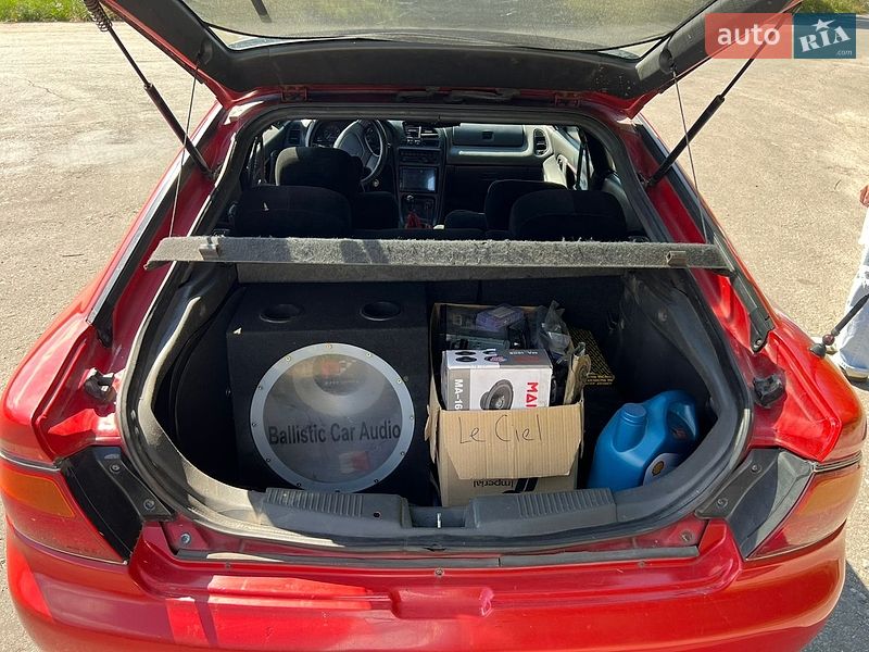 Хэтчбек Mazda 323 1995 в Хмельницком