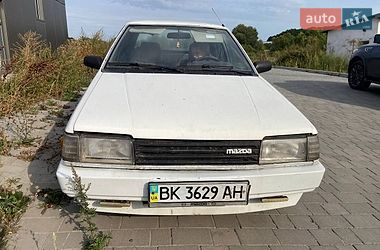 Хетчбек Mazda 323 1986 в Хмельницькому