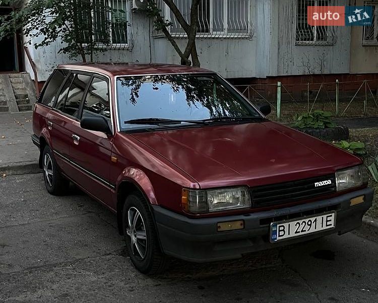 Mazda 323 1987
