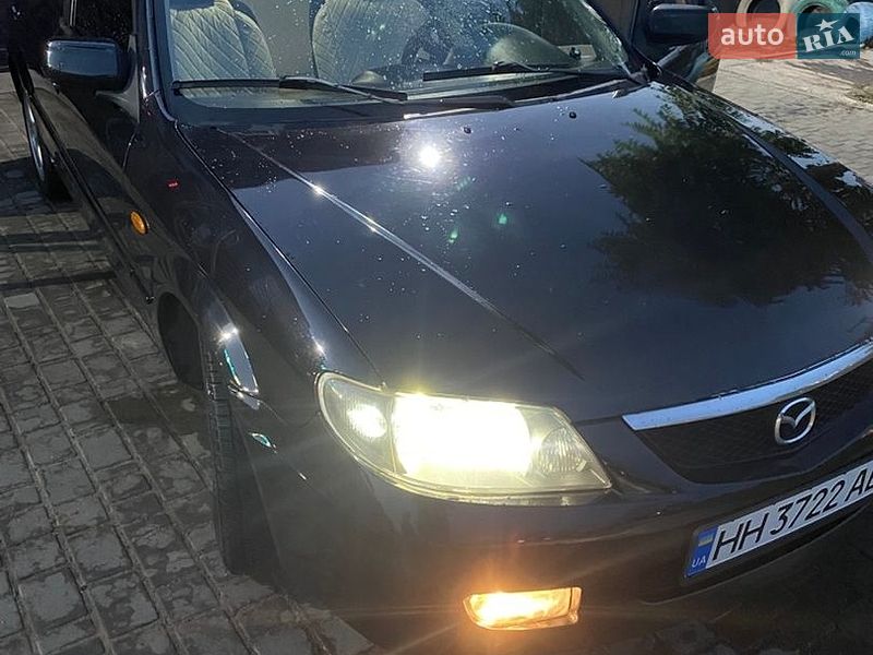 Хетчбек Mazda 323 2003 в Одесі