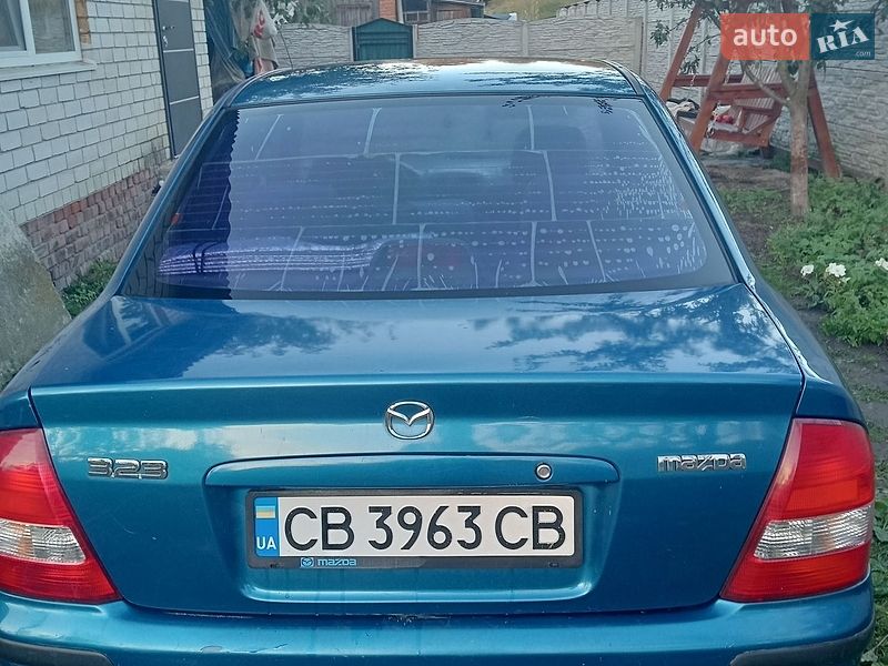 Седан Mazda 323 1999 в Чернігові