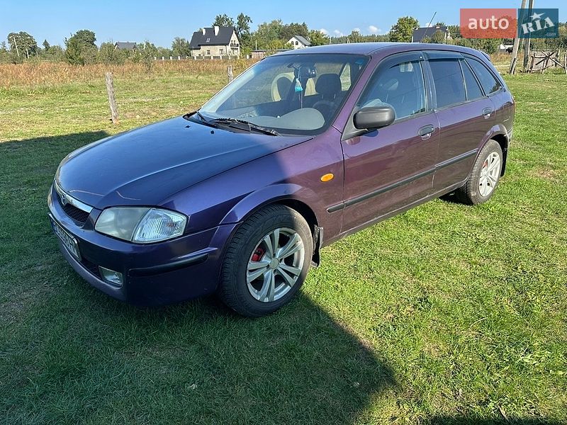 Хэтчбек Mazda 323 1999 в Яворове
