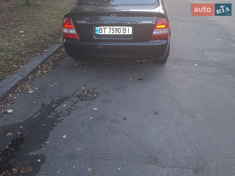 Седан Mazda 323 2003 в Києві фото 4 Седан Mazda 323 2003 в Києві