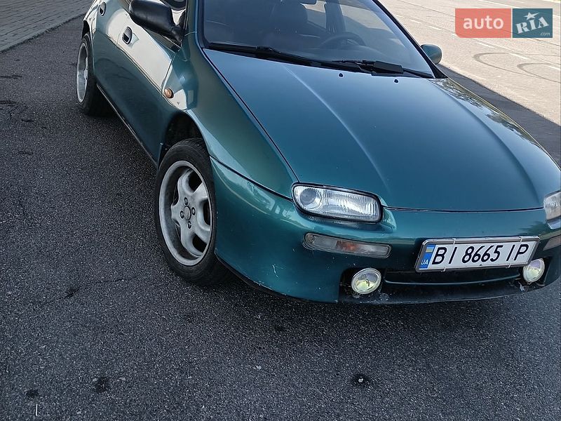 Хетчбек Mazda 323 1997 в Черкасах
