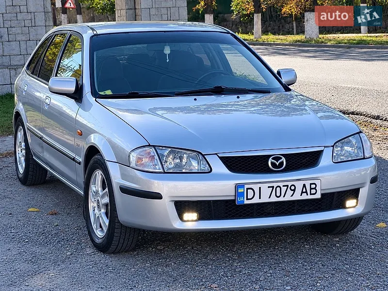 Mazda 323 2001