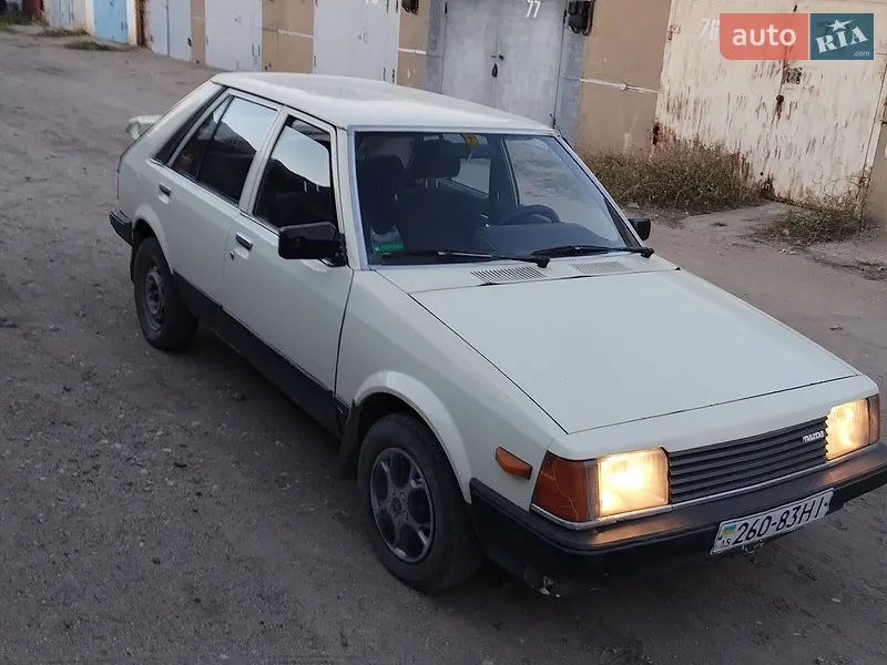 Mazda 323
