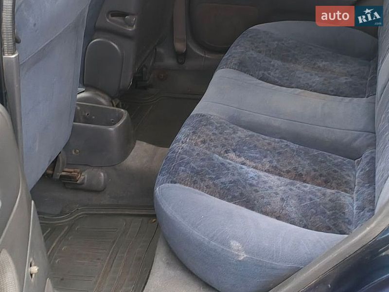 Седан Mazda 323 1998 в Вознесенську фото 3 Седан Mazda 323 1998 в Вознесенську