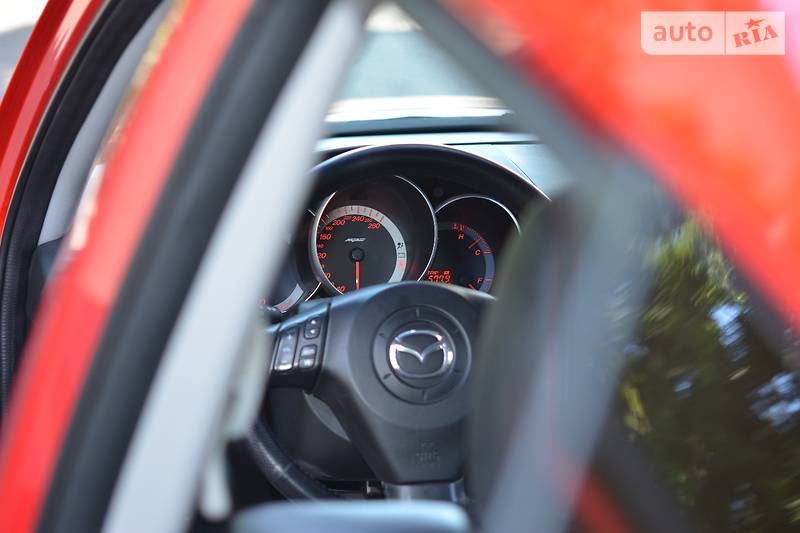 Хэтчбек Mazda 3 2007 в Мукачево