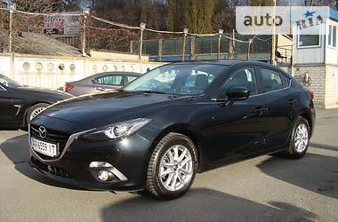 Седан Mazda 3 2016 в Киеве