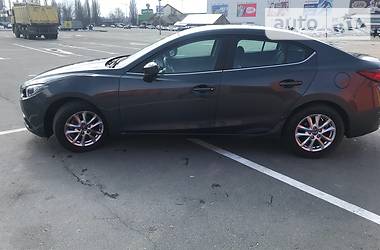 Седан Mazda 3 2016 в Киеве