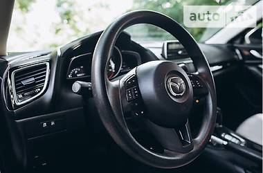 Седан Mazda 3 2014 в Луцке