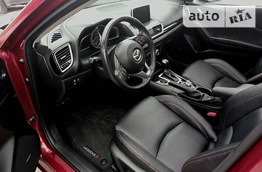 Хэтчбек Mazda 3 2014 в Чернигове