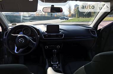 Седан Mazda 3 2015 в Ивано-Франковске