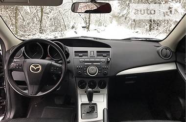 Седан Mazda 3 2010 в Киеве