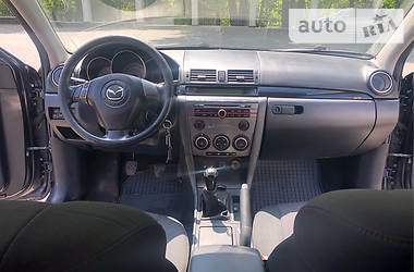 Седан Mazda 3 2006 в Каменец-Подольском