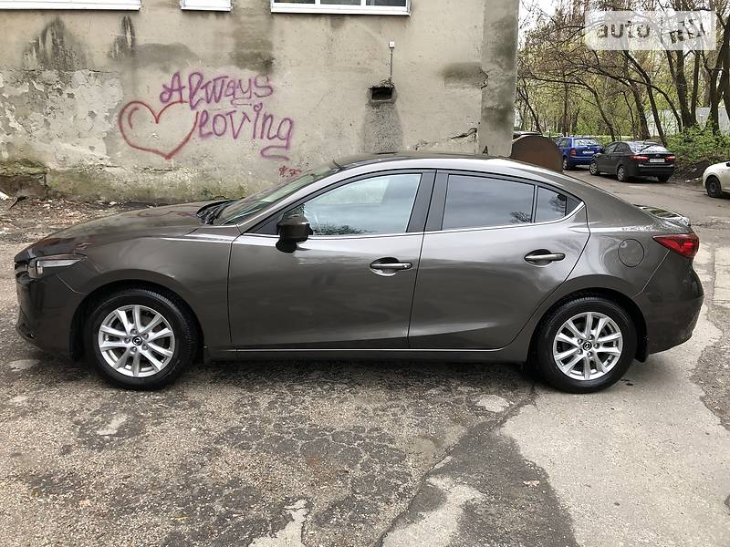 Седан Mazda 3 2017 в Харькове