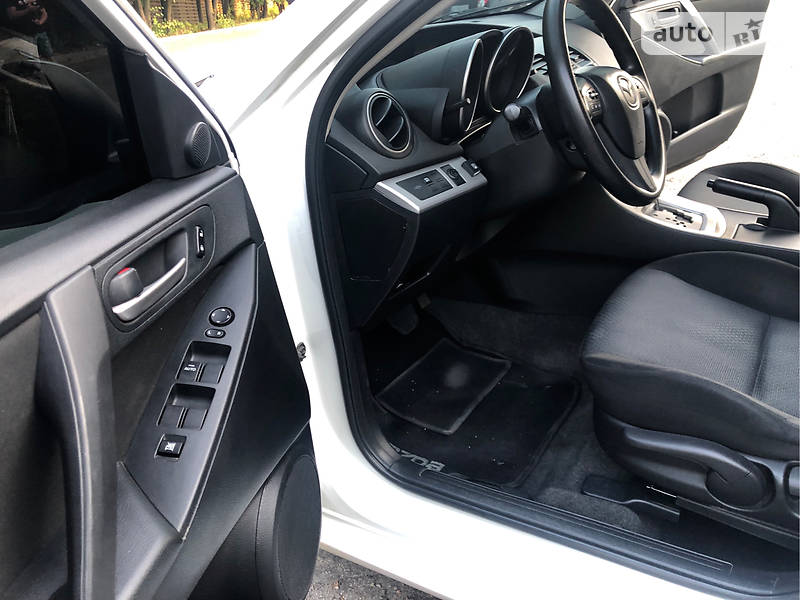 Седан Mazda 3 2009 в Харкові