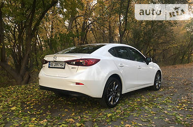 Седан Mazda 3 2018 в Днепре