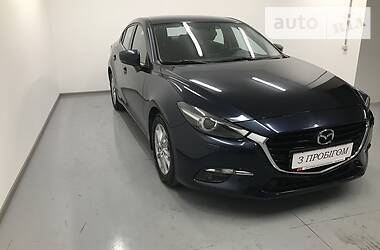 Седан Mazda 3 2016 в Киеве