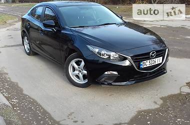 Седан Mazda 3 2015 в Львове