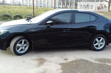 Седан Mazda 3 2015 в Львові