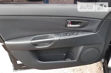 Седан Mazda 3 2005 в 