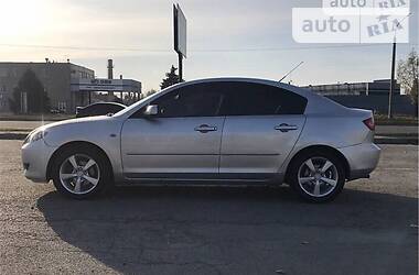 Седан Mazda 3 2004 в 
