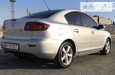 Седан Mazda 3 2004 в 