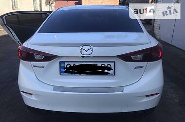 Седан Mazda 3 2015 в Черкассах