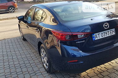 Седан Mazda 3 2015 в Ивано-Франковске