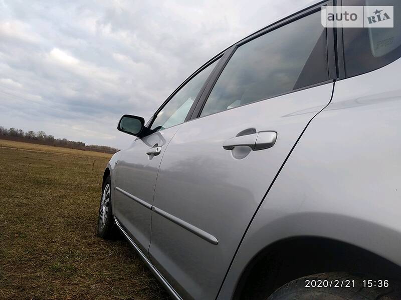 Хетчбек Mazda 3 2004 в Кобеляках