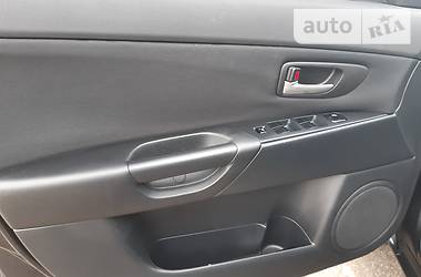 Седан Mazda 3 2005 в 