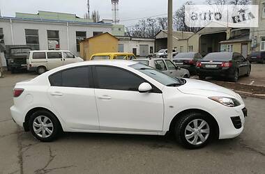 Седан Mazda 3 2010 в Киеве