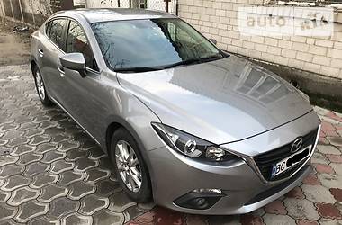 Седан Mazda 3 2014 в Днепре