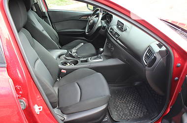 Седан Mazda 3 2013 в Ивано-Франковске