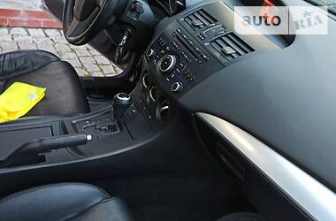 Седан Mazda 3 2012 в 