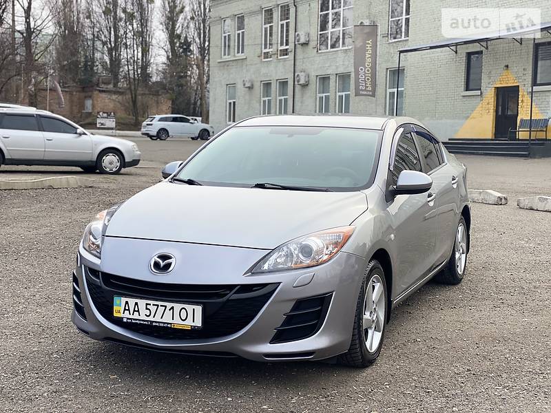 Седан Mazda 3 2011 в Киеве