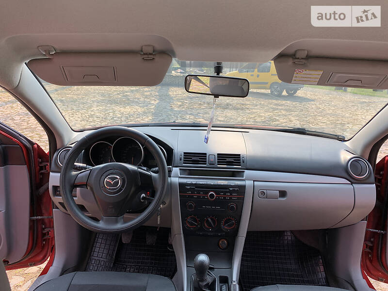 Хетчбек Mazda 3 2006 в Жашківу