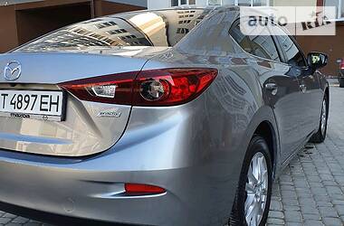 Седан Mazda 3 2015 в 