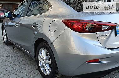Седан Mazda 3 2015 в 