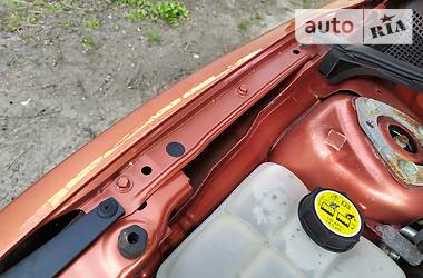 Хэтчбек Mazda 3 2004 в 