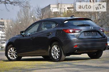 Хетчбек Mazda 3 2016 в 