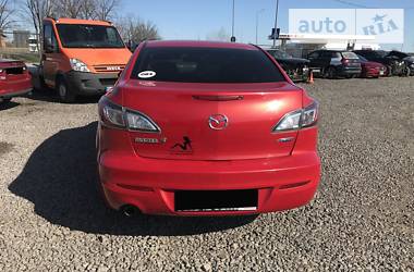 Седан Mazda 3 2013 в 