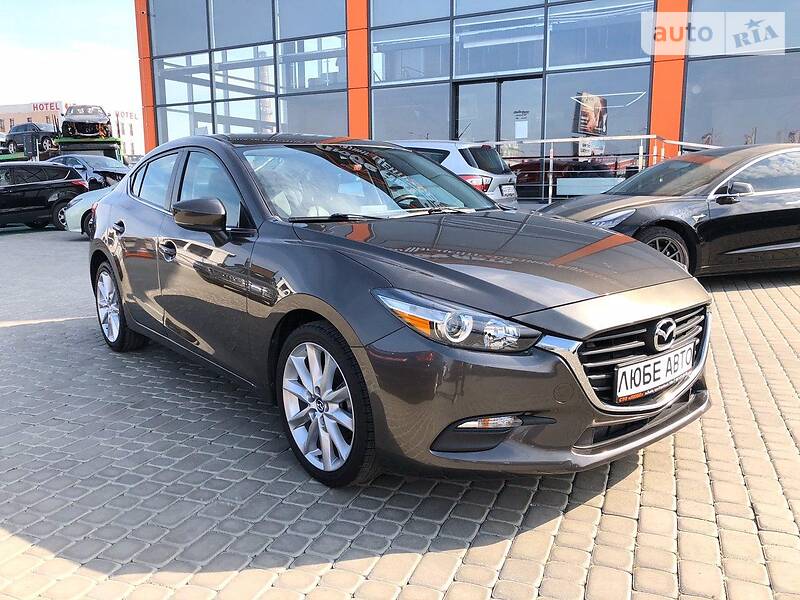 Седан Mazda 3 2017 в Львові
