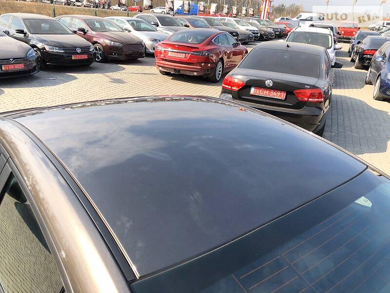 Седан Mazda 3 2017 в Львові