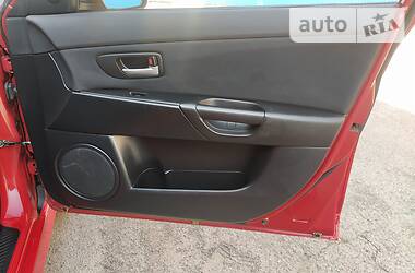 Хетчбек Mazda 3 2004 в 
