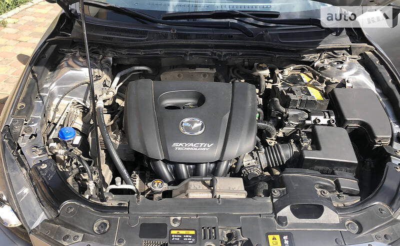 Седан Mazda 3 2015 в Киеве