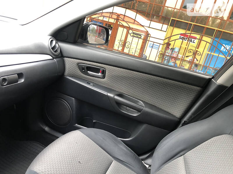 Седан Mazda 3 2005 в Києві